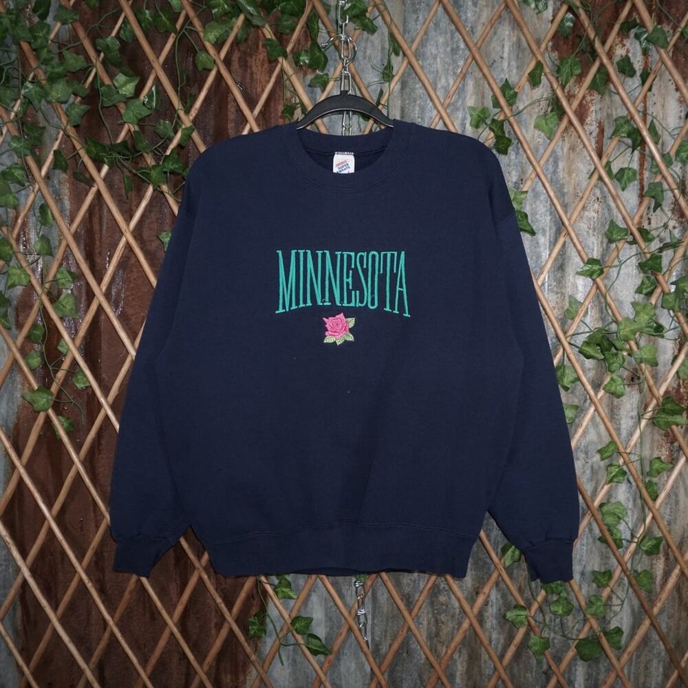 L - Vintage Y2K American Vintage Sweatshirts description 2